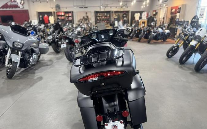 2025 Indian Motorcycle® Roadmaster® PowerPlus Dark Horse® Black Smoke