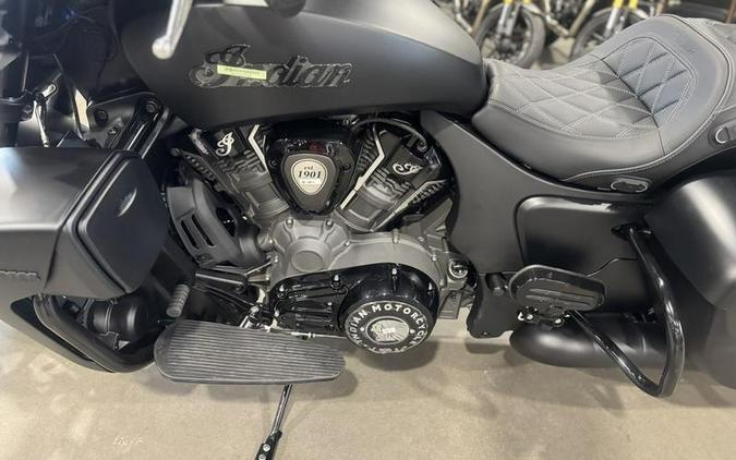 2025 Indian Motorcycle® Roadmaster® PowerPlus Dark Horse® Black Smoke