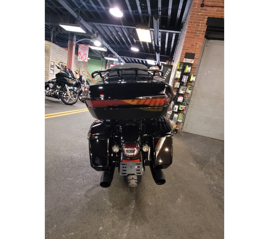 2026 Harley-Davidson® Road Glide Limited Vivid Black Black Trim