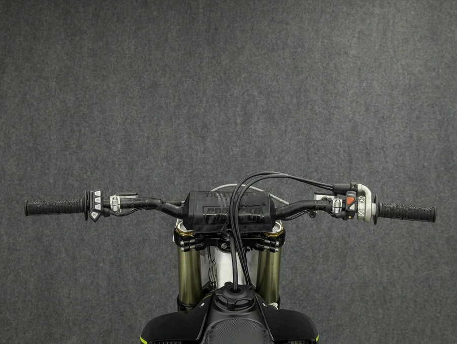 2025 TRIUMPH TF 250-X