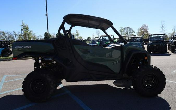 2026 Can-Am Commander DPS 700