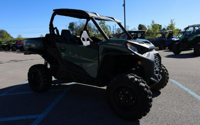 2026 Can-Am Commander DPS 700
