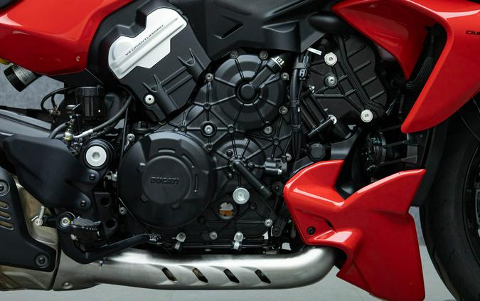 2024 DUCATI DIAVEL V4 W/ABS