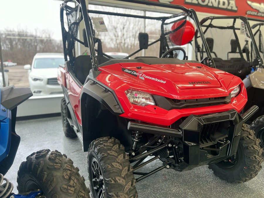 2023 Honda Pioneer 1000 Deluxe