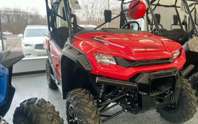 2023 Honda Pioneer 1000 Deluxe