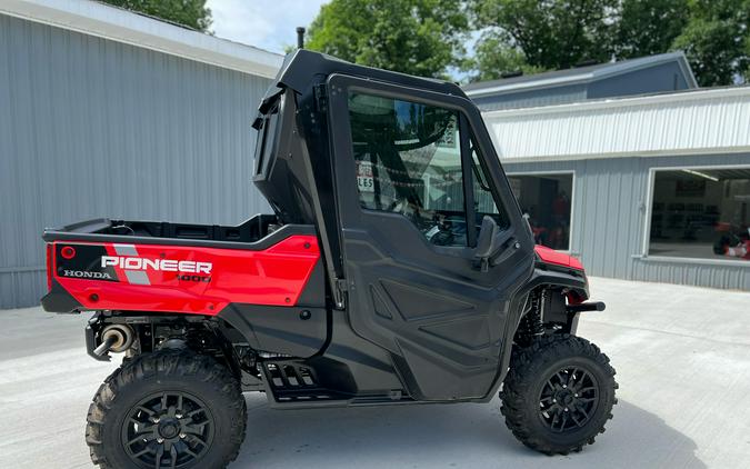 2023 Honda Pioneer 1000 Deluxe