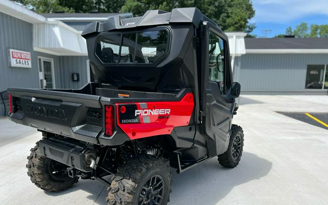 2023 Honda Pioneer 1000 Deluxe