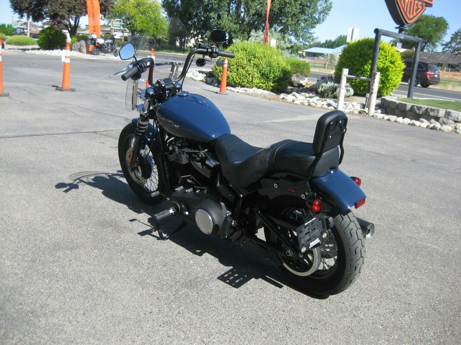 2019 Harley-Davidson Street Bob Billiard Blue