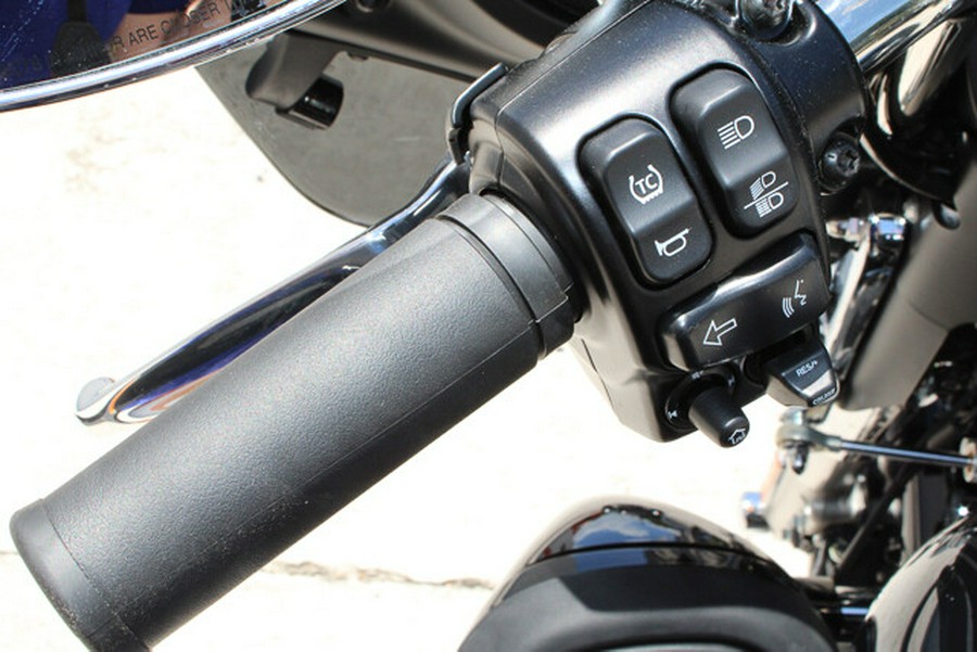 New 2025 Harley-Davidson Tri Glide Ultra FLHTCUTG Trike For Sale In Miami, Florida