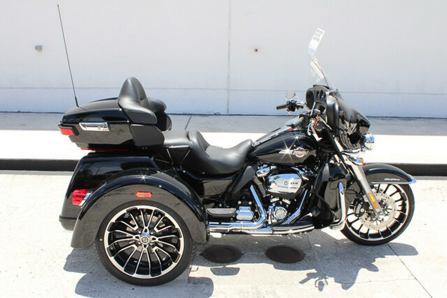 New 2025 Harley-Davidson Tri Glide Ultra FLHTCUTG Trike For Sale In Miami, Florida