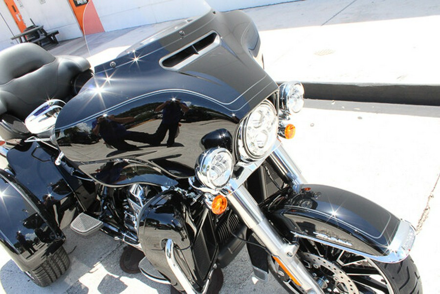 New 2025 Harley-Davidson Tri Glide Ultra FLHTCUTG Trike For Sale In Miami, Florida