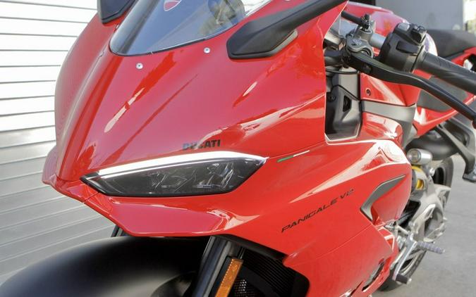 2025 Ducati Panigale V2