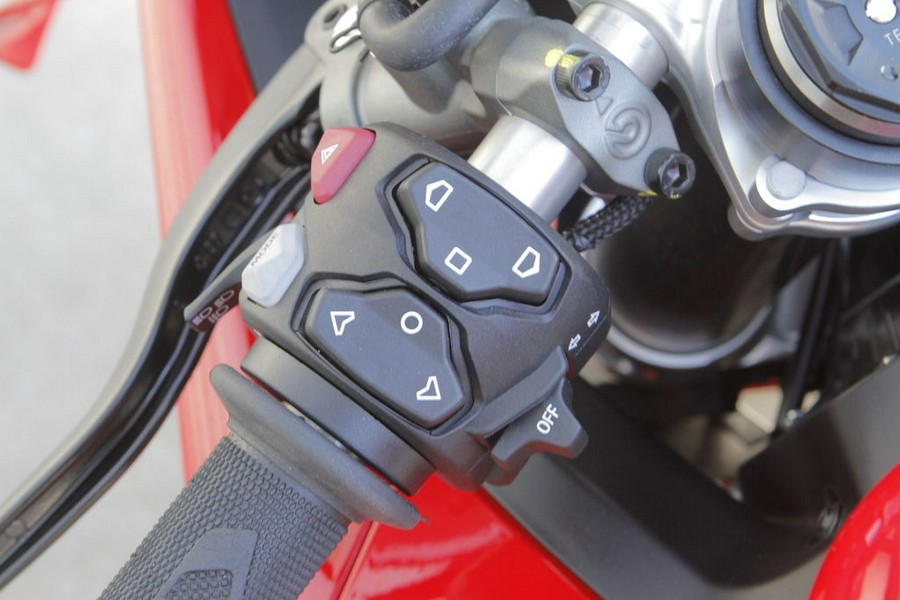 2025 Ducati Panigale V2