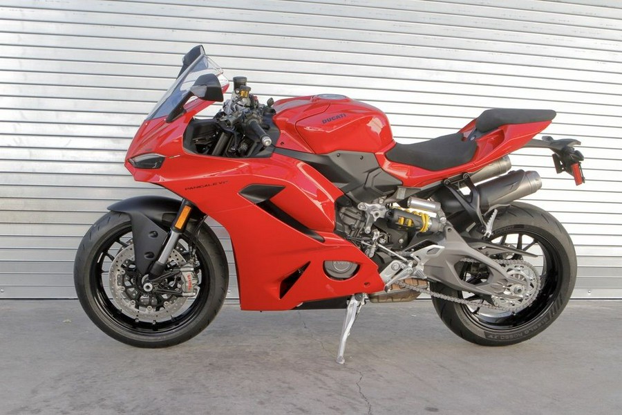 2025 Ducati Panigale V2