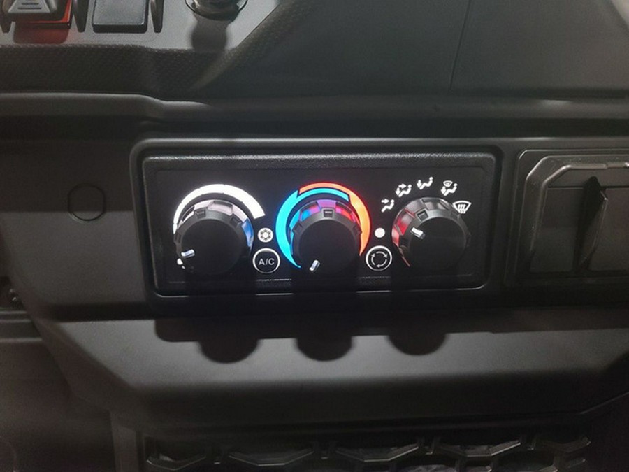 2026 Can-Am Defender MAX Limited HD11 Desert Tan & Carbon Blac