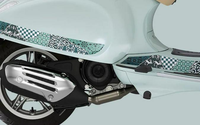 2025 Vespa Primavera 150 Batik