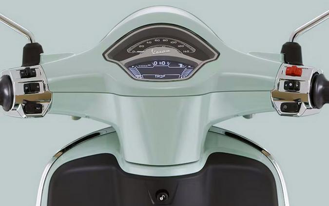 2025 Vespa Primavera 150 Batik