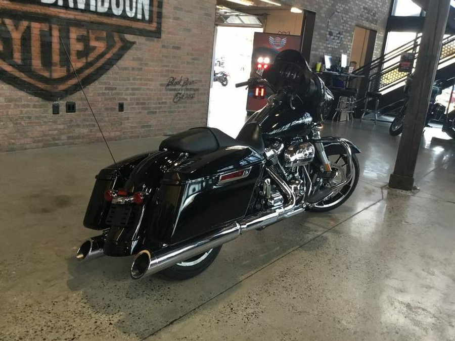 2022 Harley-Davidson® FLHX - Street Glide®