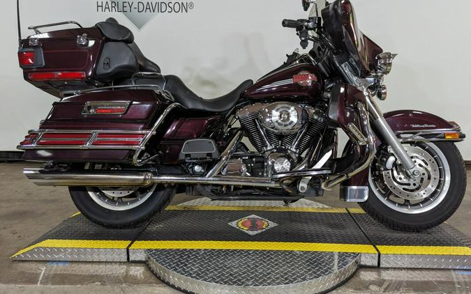 2005 Harley-Davidson Electra Glide® Ultra Classic® Black Cherry Pearl