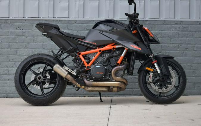 2020 KTM Super Duke 1290 R