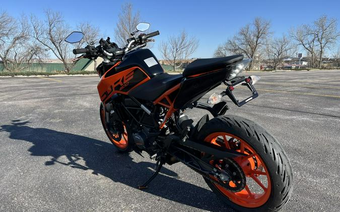 2020 KTM 200 Duke