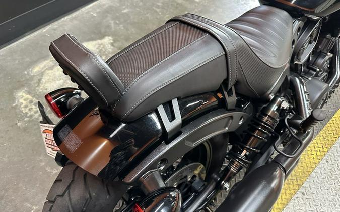 2021 Indian Scout Bobber Sixty Thunder Black