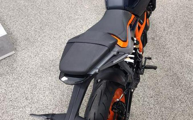 2024 KTM 390 Duke