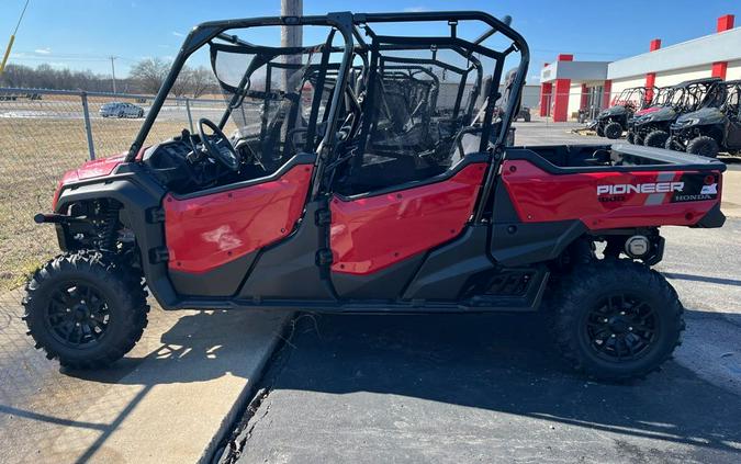 2024 Honda PIONEER 1000-6 DLX CRE Deluxe
