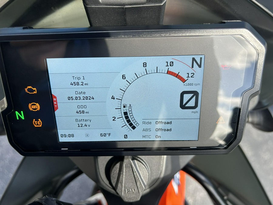 2022 KTM 890 ADV R