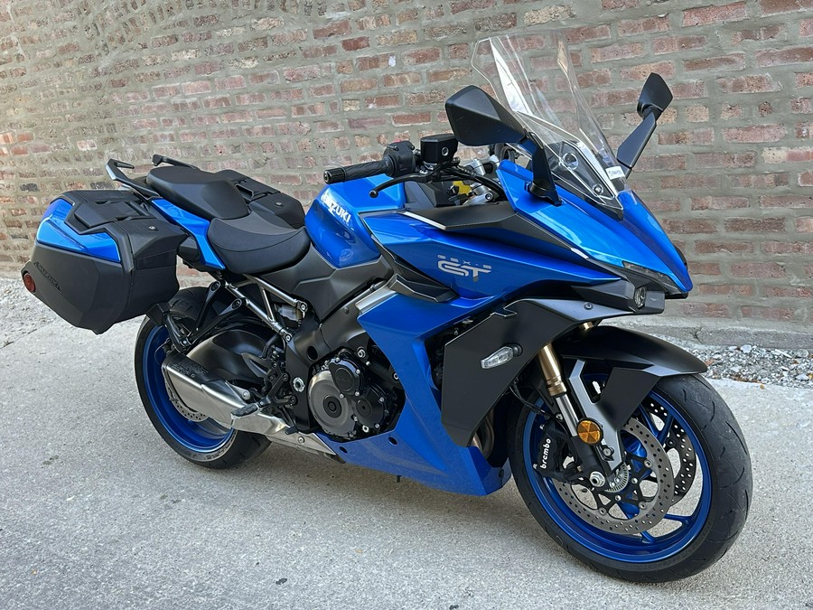 2023 Suzuki GSX-S1000GT+