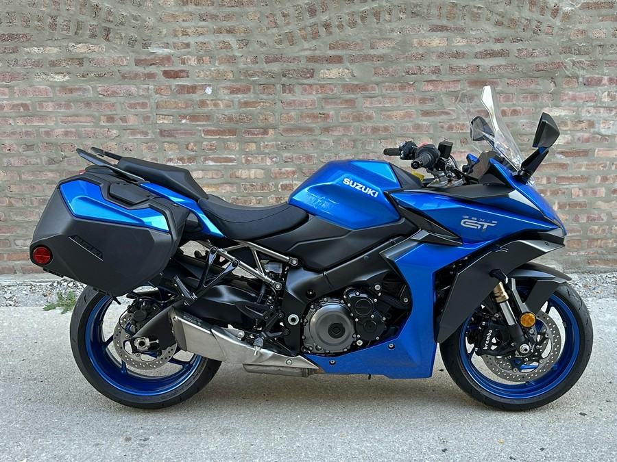 2023 Suzuki GSX-S1000GT+