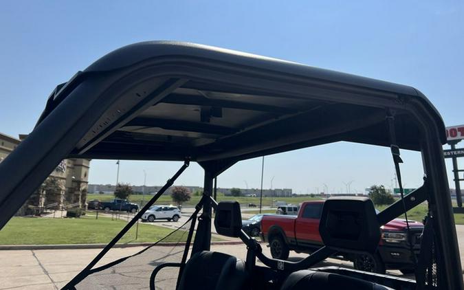 2025 Can-Am Defender XT HD10