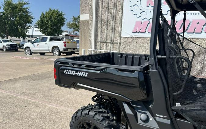 2025 Can-Am Defender XT HD10