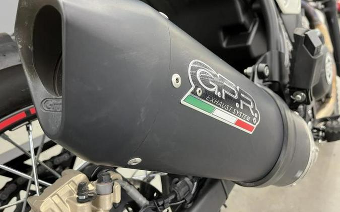 2023 Royal Enfield Scram 411 Graphite Red