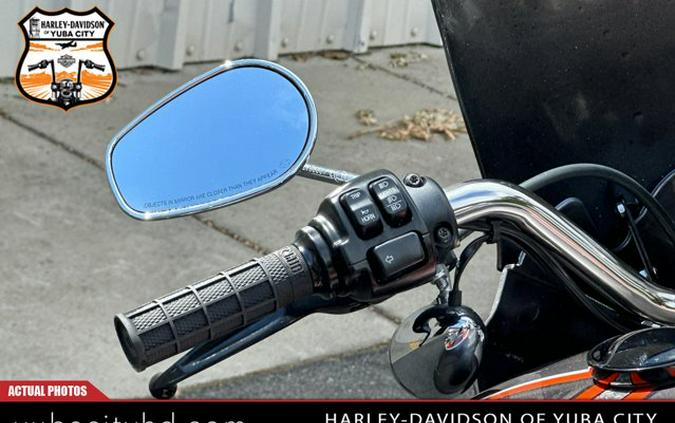 2015 Harley-Davidson Sportster 883 Low
