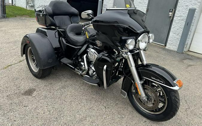 2010 Harley-Davidson® FLHTCUTG - Tri Glide® Ultra Classic®