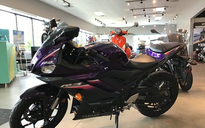 2023 Yamaha YZF-R3 ABS