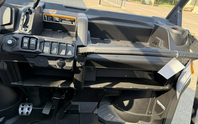 2025 Can-Am Defender DPS HD10 Compass Green