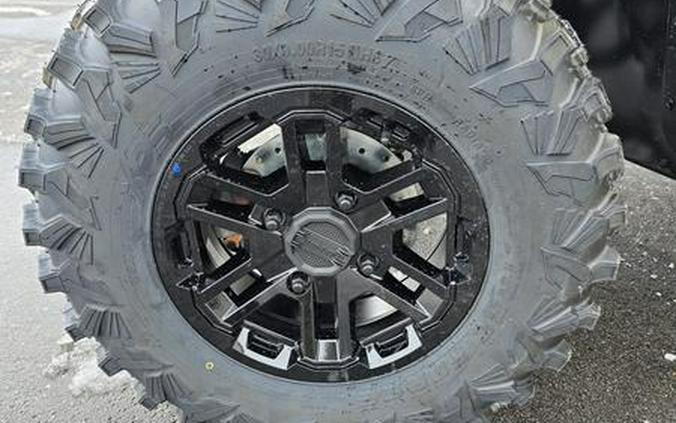 2026 Can-Am® DEFENDER LIMITED CAB HD11