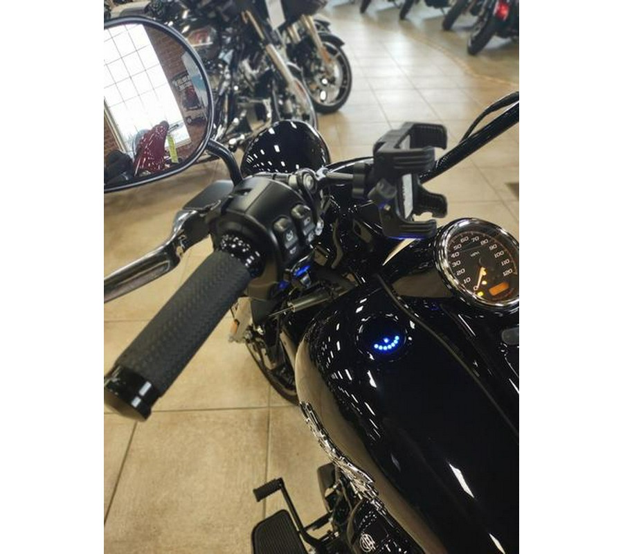 2023 Harley-Davidson® FLRT - Freewheeler®