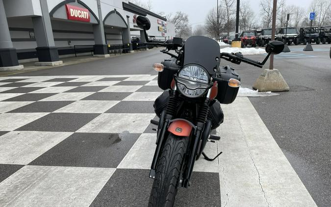 2021 Moto Guzzi V7 Stone 850