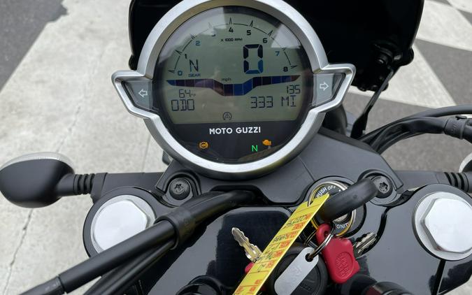 2021 Moto Guzzi V7 Stone 850