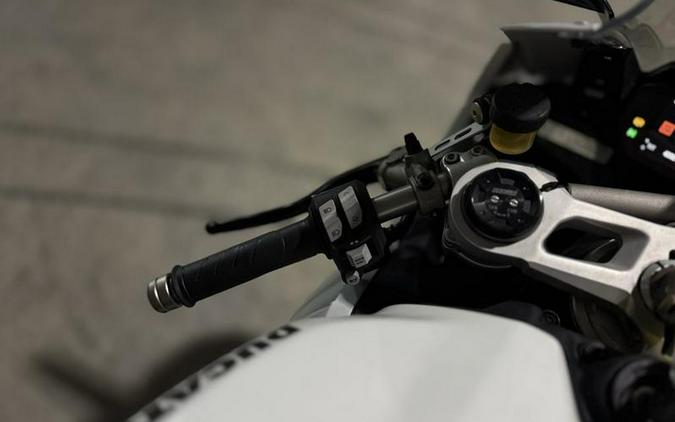 2021 Ducati Panigale V2 White Rosso Livery