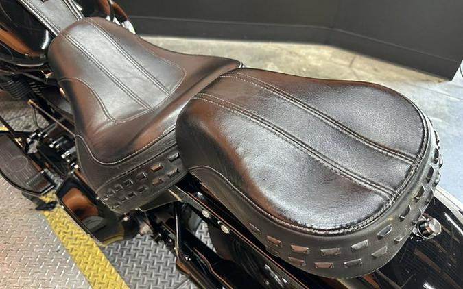 2018 Harley-Davidson FLHC - Softail Heritage Classic