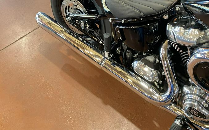 FXBB 2026 Street Bob