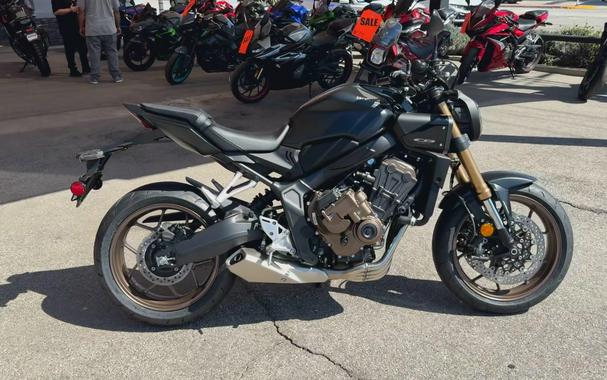 2026 Honda CB650R E-CLUTCH