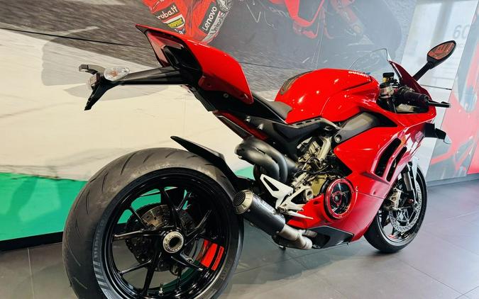 2021 Ducati Panigale V4 Ducati Red