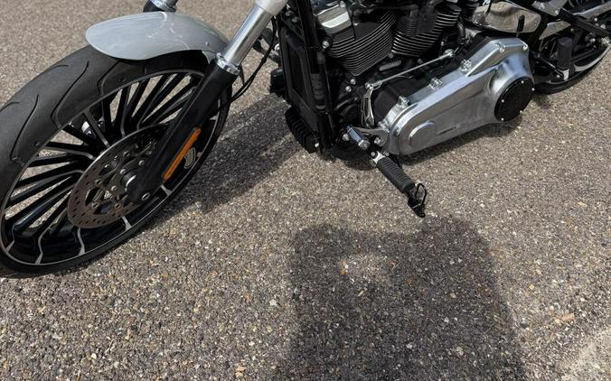 2025 Harley-Davidson Breakout Billiard Gray
