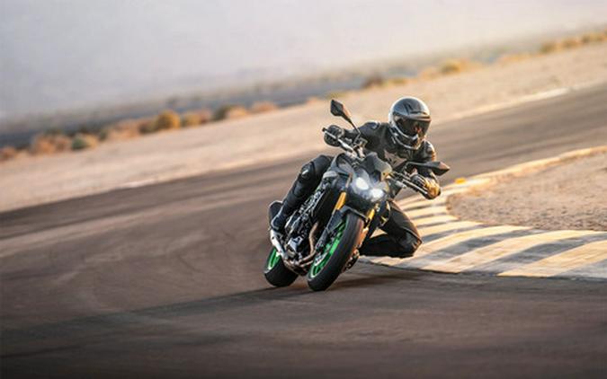 2027 Kawasaki Z900 SE ABS