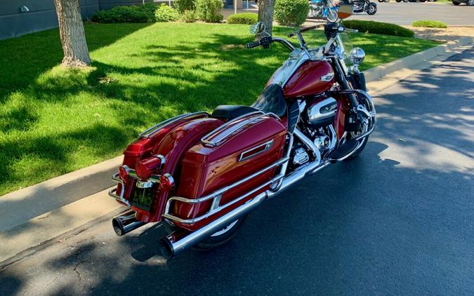 2021 Harley-Davidson Road King Billiard Red